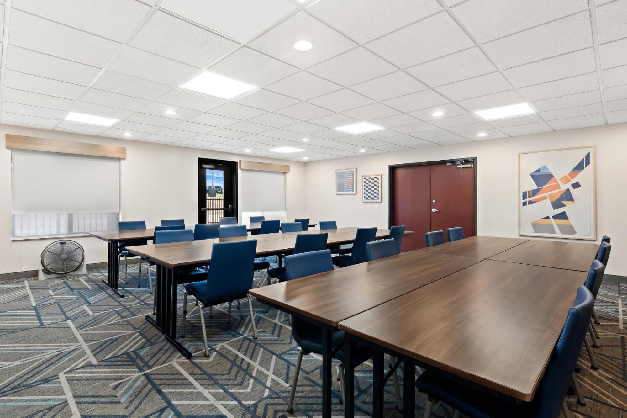 Holiday Inn Express & Suites Perry By Ihg Exterior foto