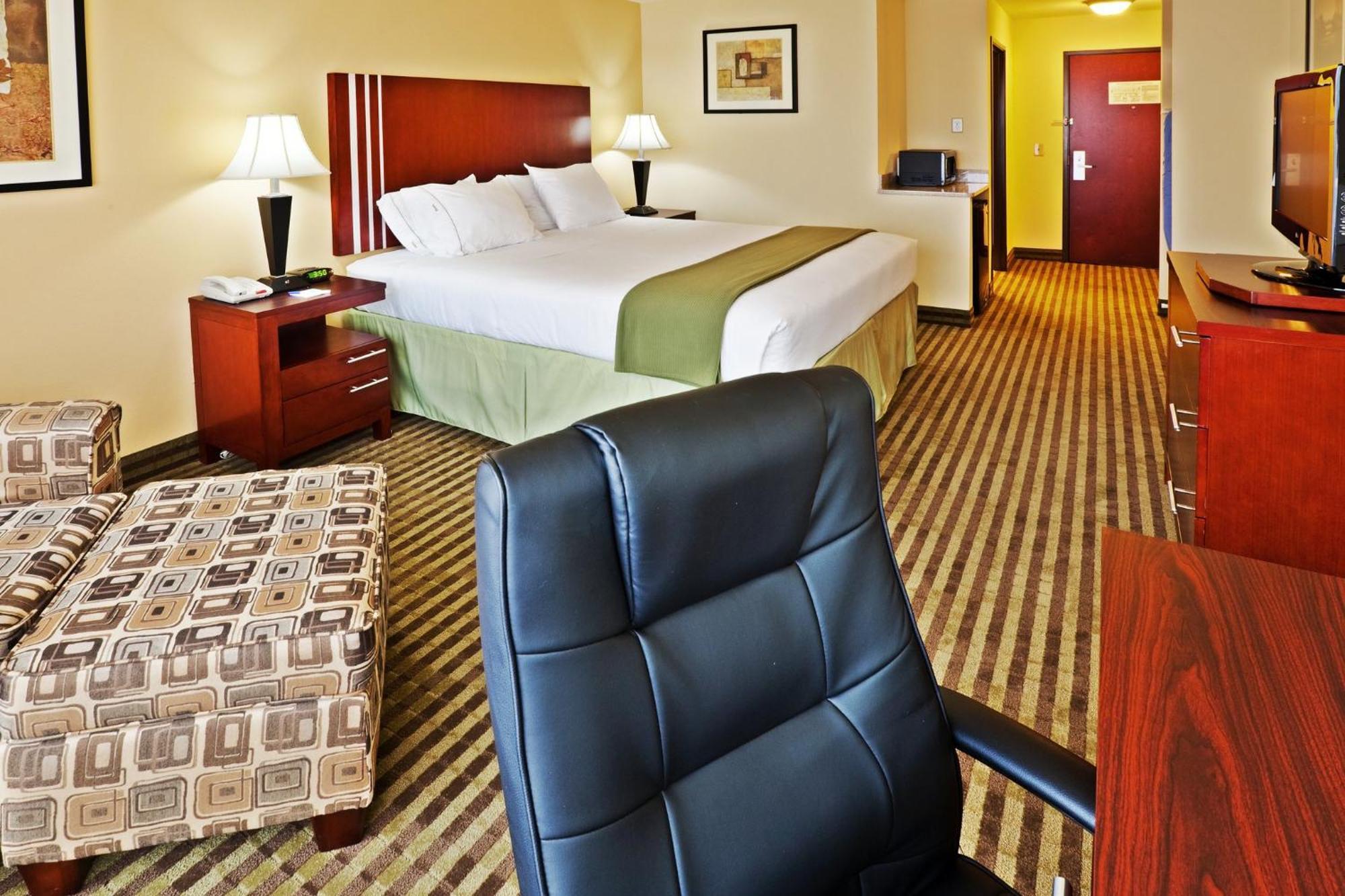 Holiday Inn Express & Suites Perry By Ihg Exterior foto